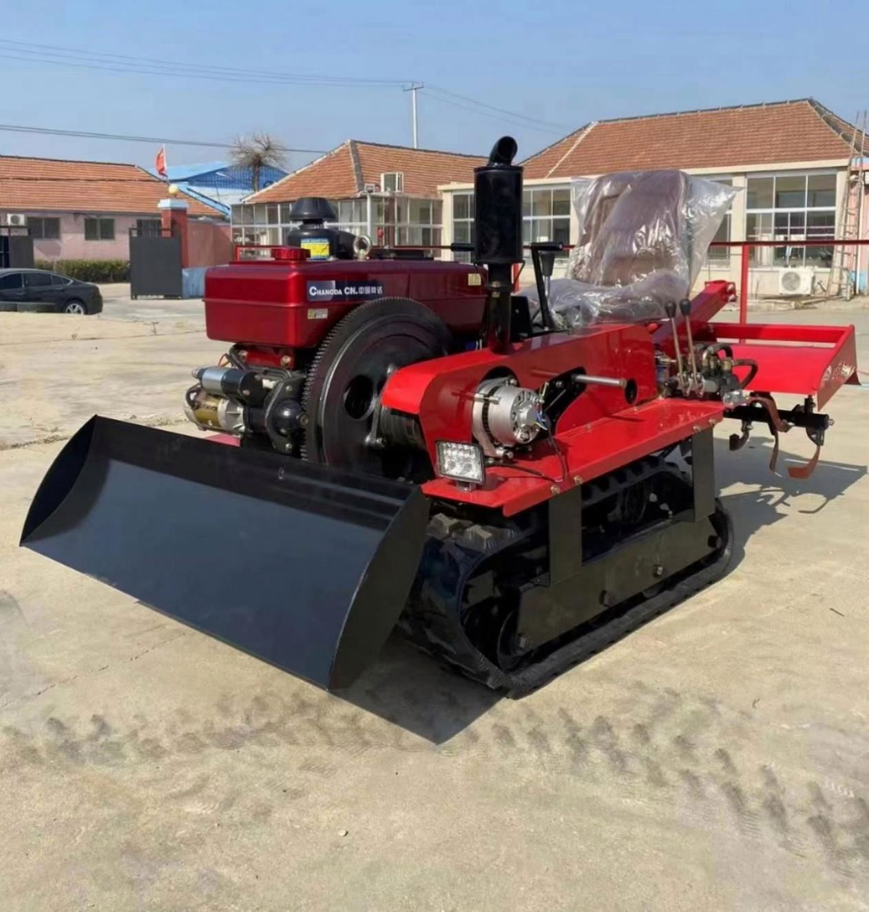 Agriculture Farming Tool - ディーゼル式クローラー型ロータリーティラー、農業用具、小型トラクター、25-35馬力、人気輸出製品