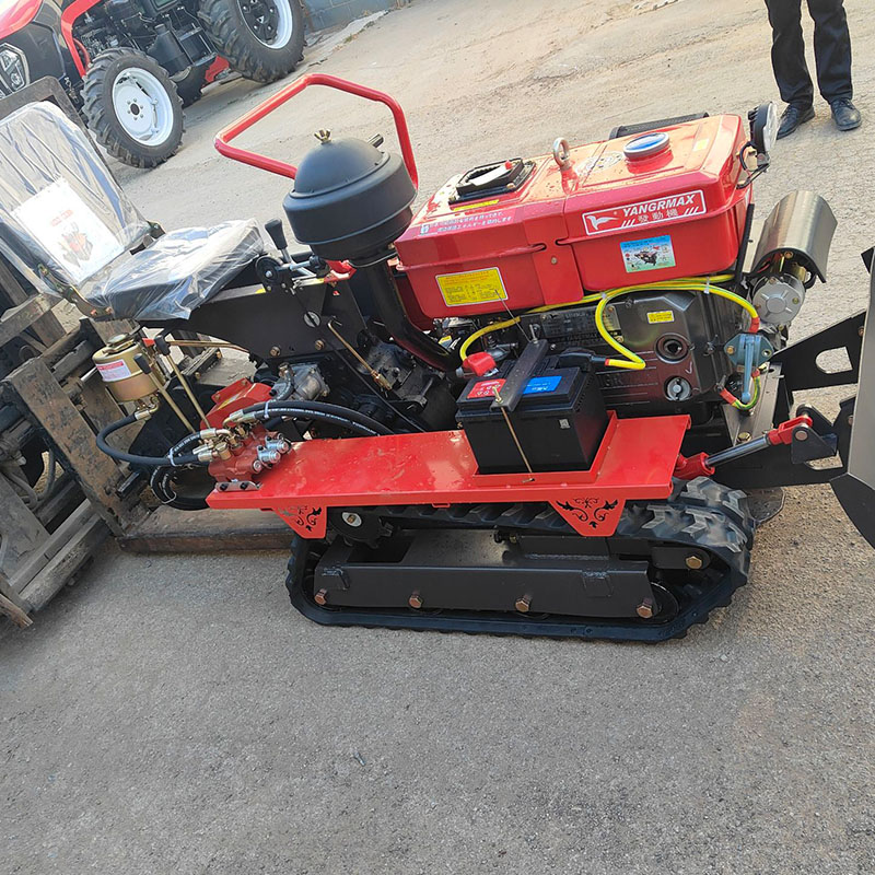 Farming Year - 1年間保証 コンパクトサイズ クローラー式ロータリー耕うん機 農場向け 幅広い用途 座席付きロータリー耕うん機