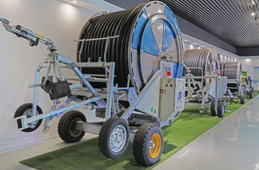 IoTコアモーターとポンプを搭載した金属製農業用スプリンクラ - Farming System & Sustainable Agriculture のレビューと価格